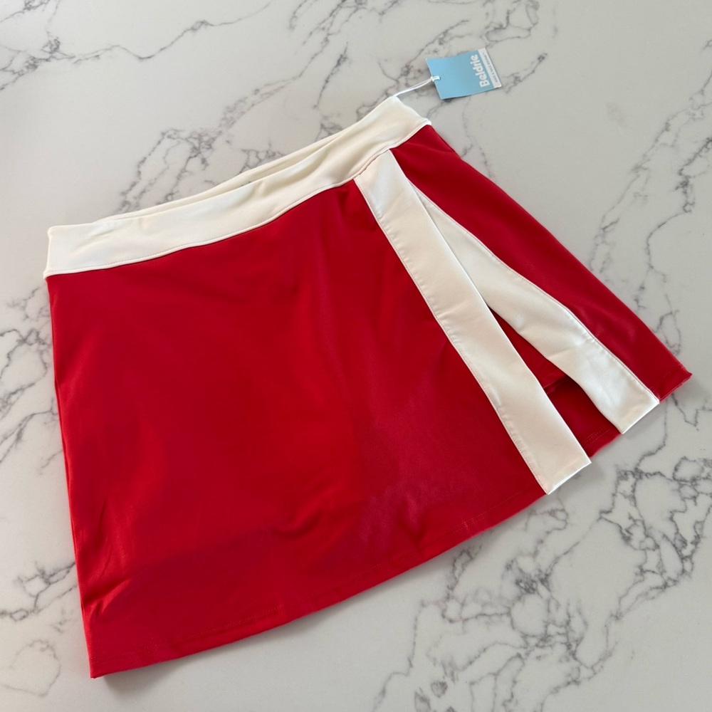 Beldrie Dash Split Skort - Strawberry - Size Smal… - image 3